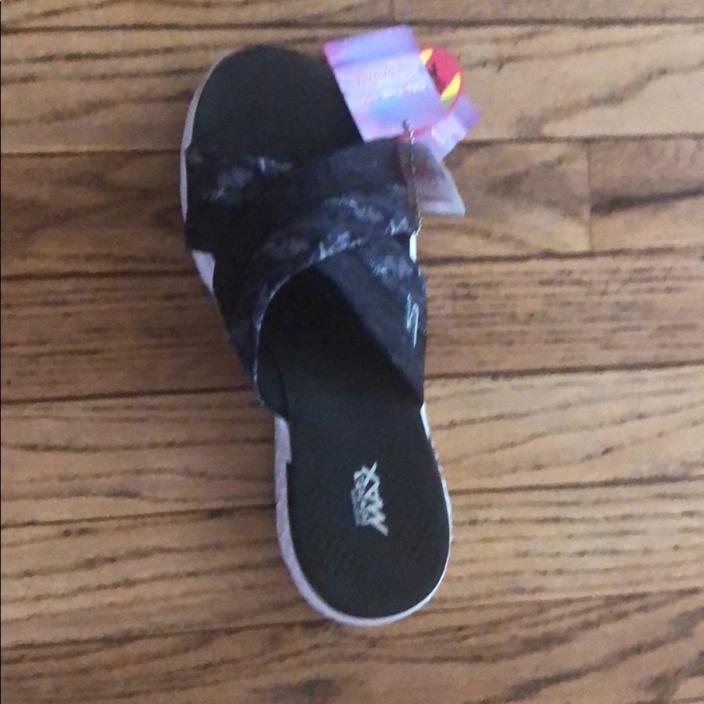 Sketchers on the go sandals